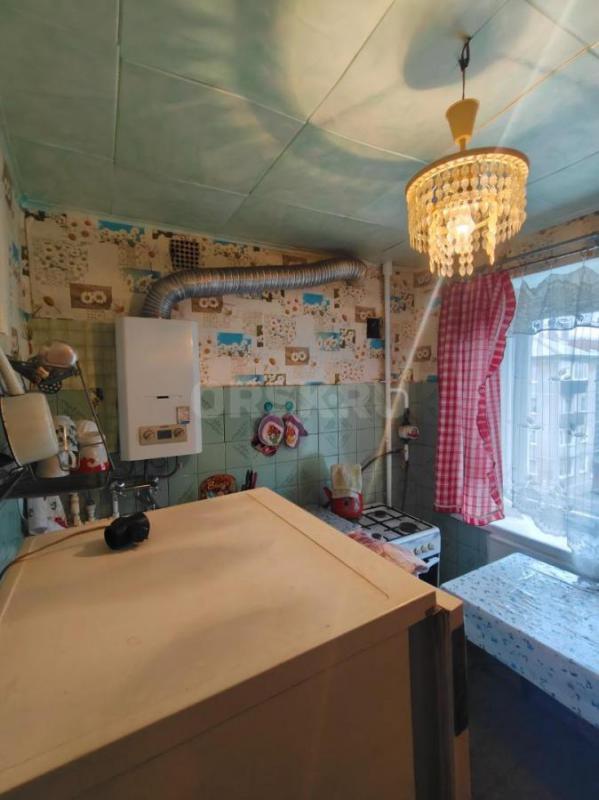 Продаётся двухкомнатная квартира площадью 43.3 квадратных метра на четвёртом этаже пятиэтажного кирп - Орск