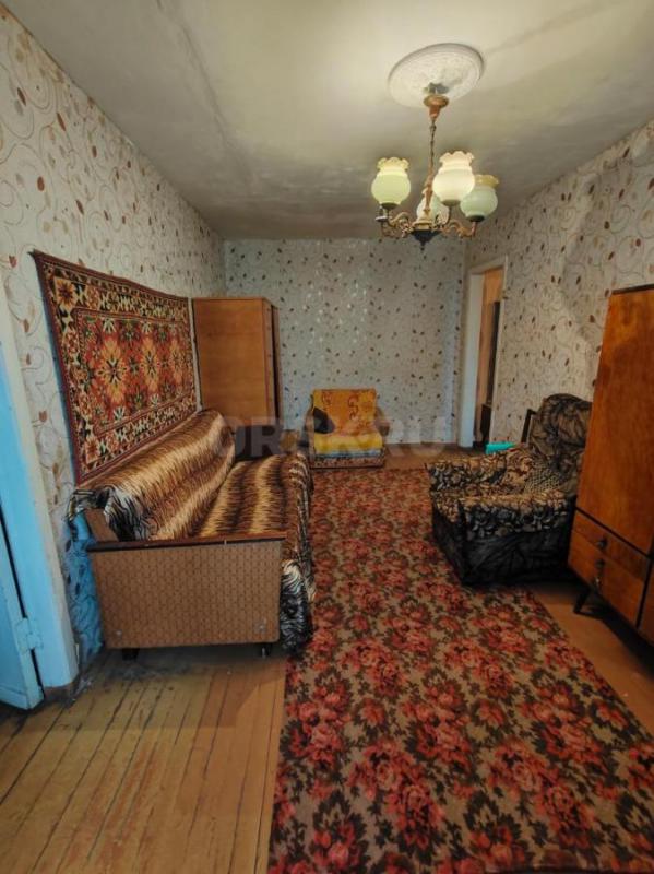 Продаётся двухкомнатная квартира площадью 43.3 квадратных метра на четвёртом этаже пятиэтажного кирп - Орск