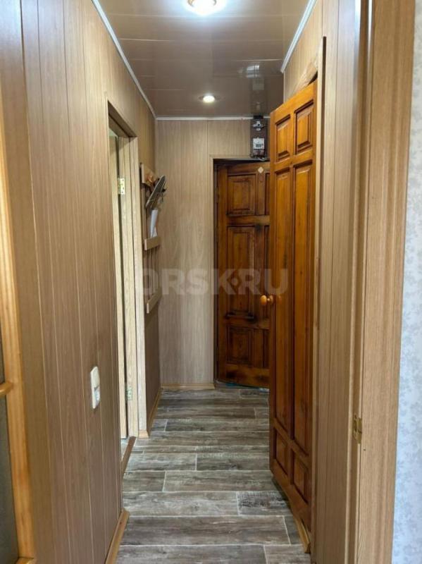 Продаётся 2-х комнатная квартира в кирпичном доме по ул. - Орск