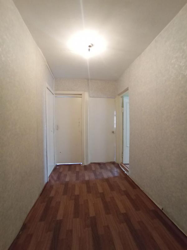 Продается 2х-комнатная квартира  по адресу:  г. - Новотроицк