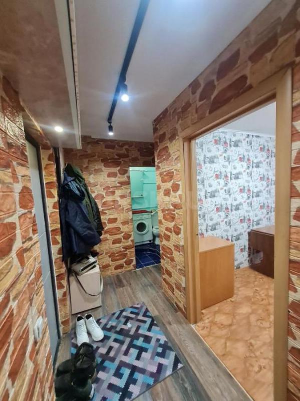 Продам 2 х- комнатную квартиру по адресу: ул. - Орск