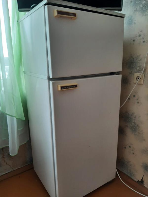 ЖУРНАЛЬНЫЙ СТОЛ  70 см х 70 см х 55 см  300 р. - Новотроицк