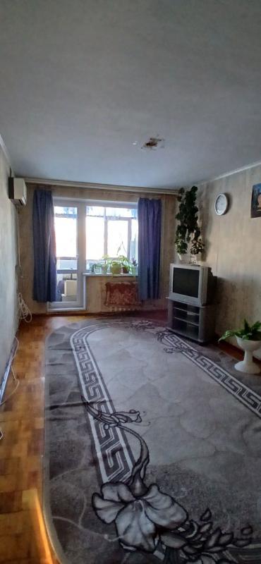 Продается 2-комнатная квартира на привлекательном этаже 2/5 этаж ,
по адресу: г. - Новотроицк