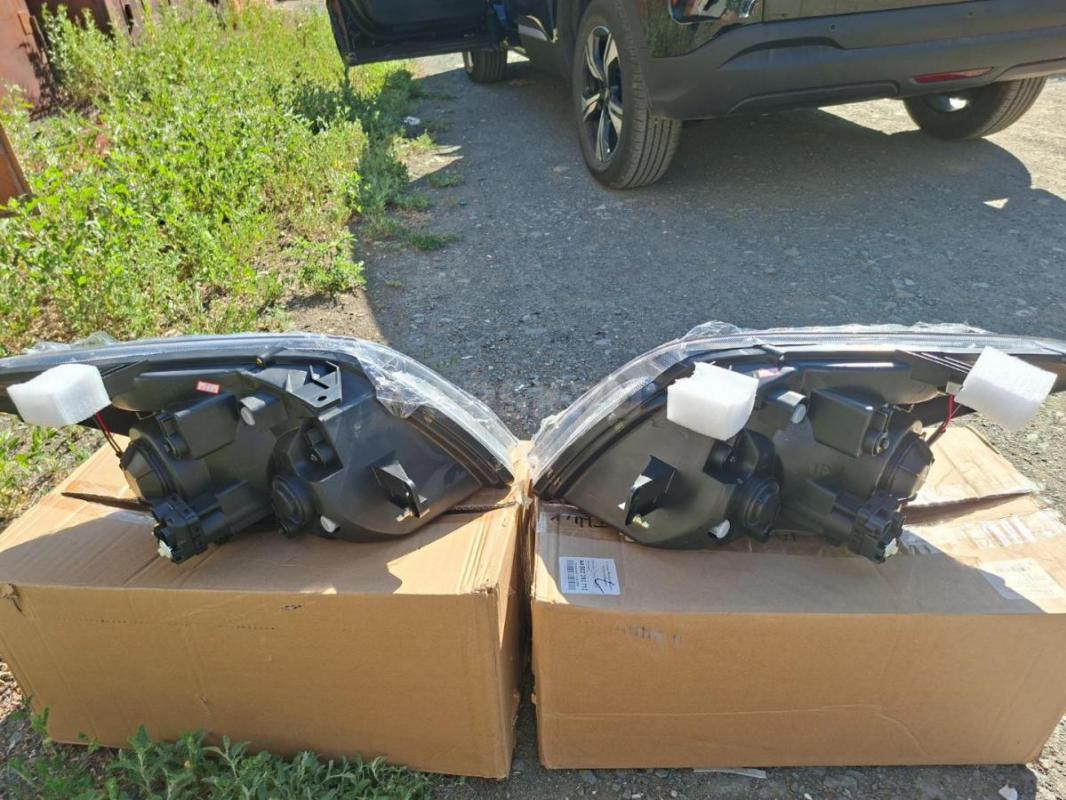 Продам головные фары на Ховер H3 новые. - Орск