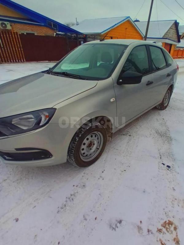 продам в хорошем состоянии без дтп пробег родной один хозяин - Орск