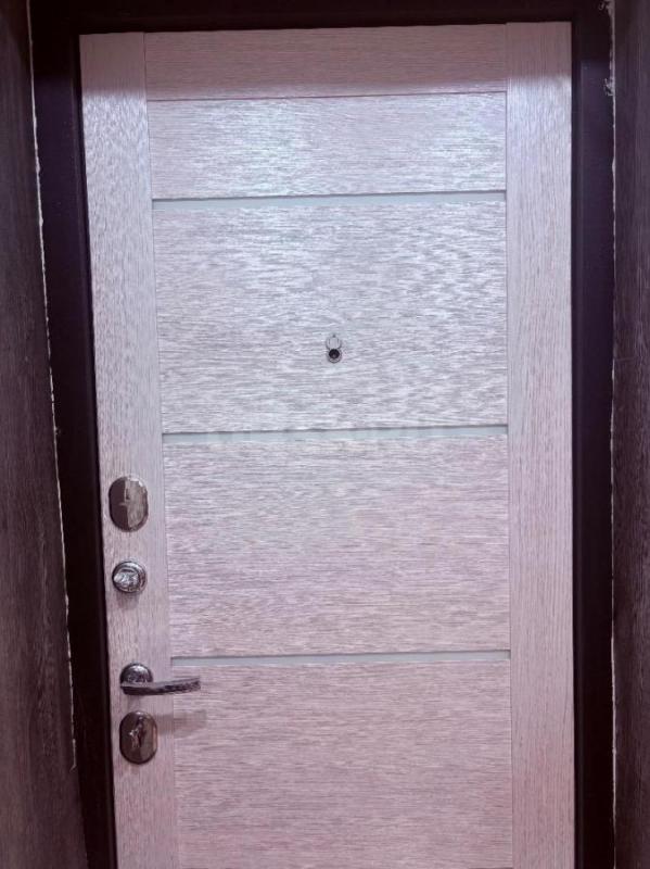 Продам 2 х комнатную квартиру на первом этаже
Пластиковые окна 
Новая входная дверь 
Натяжные пот - Орск