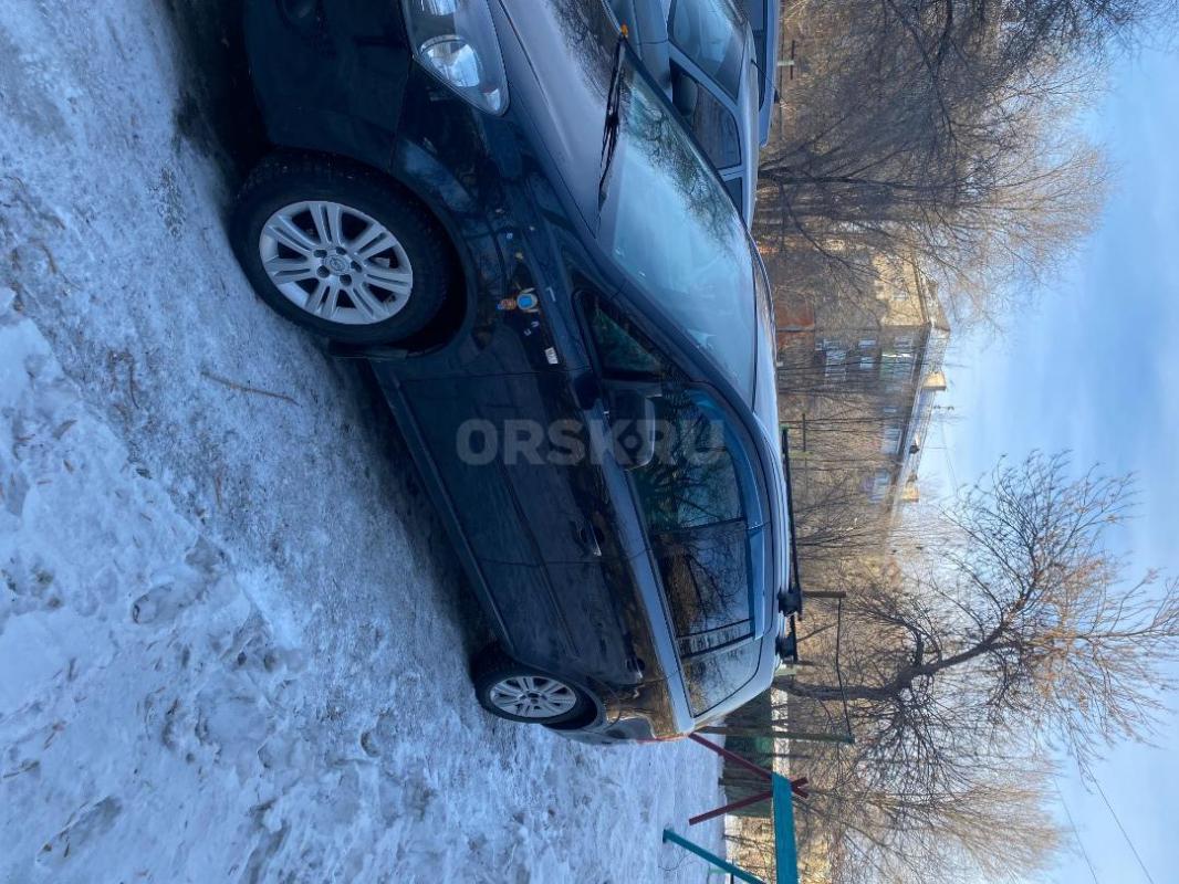 Продам Opel Zafira B рестайлинг, 7-ми местный автомобиль для большой семьи или с 5-ью местами с прос - Новотроицк