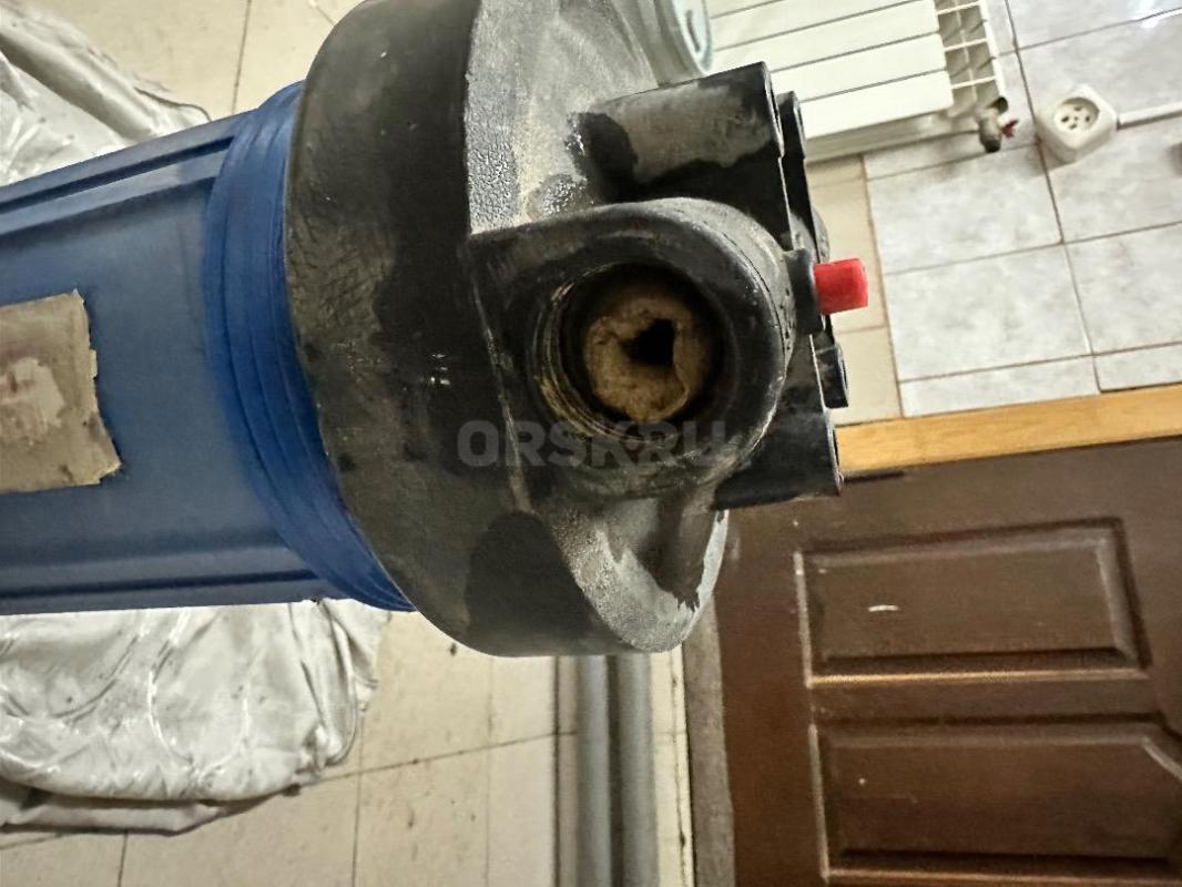 60 высота
Диаметр 15
В резьбе застряла оплавленная труба
Отдаю за ненадобностью с закрытого произ - Орск