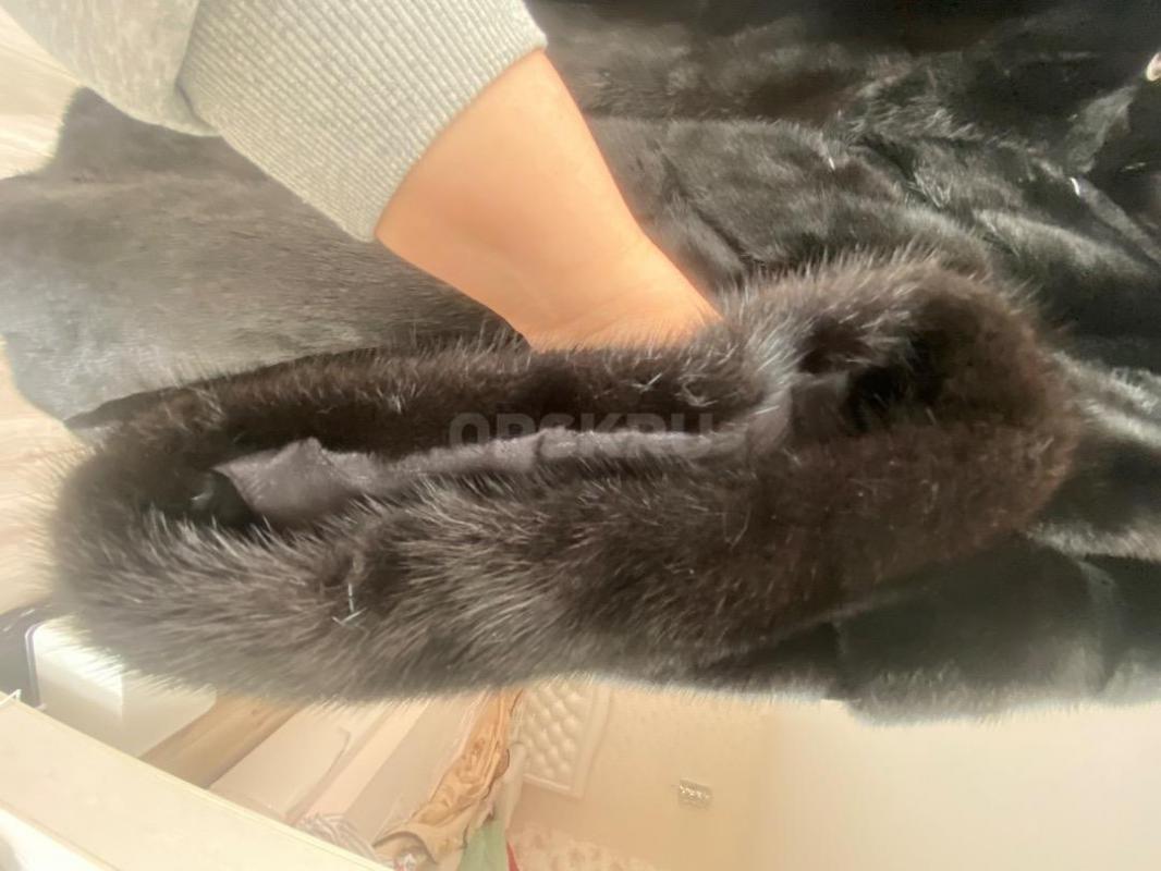 Норковая шуба (46-48 размер) цвет черная нефть. - Орск