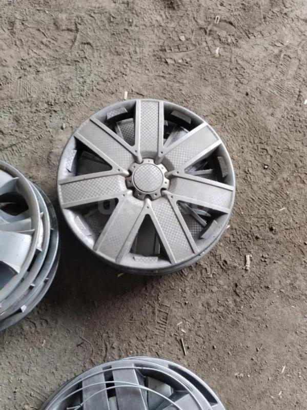 Продам колпаки р14 новые, также р15, р14 хендай цена указана за все колпаки отдам все кучей за 1000р - Орск
