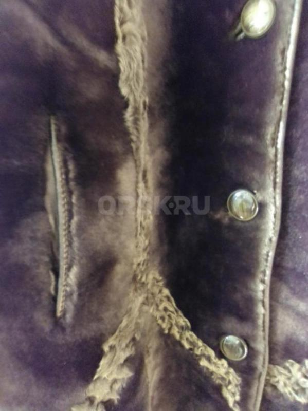 шуба мутон с капюшоном фабрика пятигорск раз 48-50 отдам за 2000 практически не носила жалко без дел - Орск