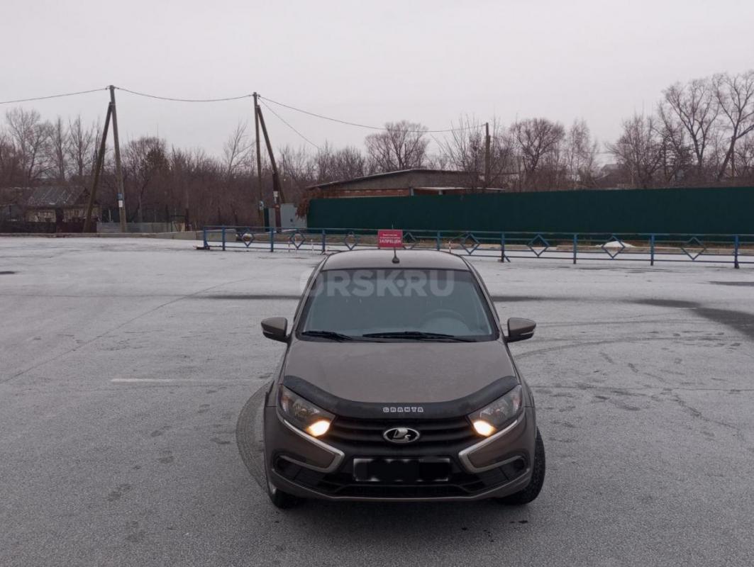 Продам Гранту 2019 года. - Орск