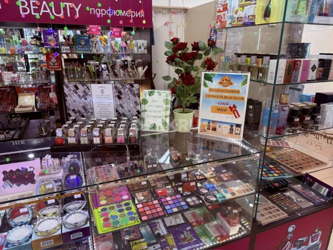 СРОЧНО, БИЗНЕС В ТЦ УНИВЕРМАГ

Продам готовый бизнес по продаже косметики и парфюмерии с товарным - Орск