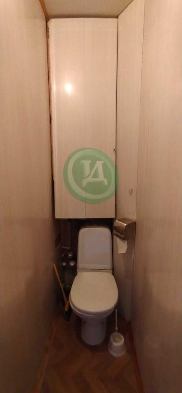 Продаётся уютная двухкомнатная квартира площадью 43.7 квадратных метров на пятом этаже пятиэтажного - Орск