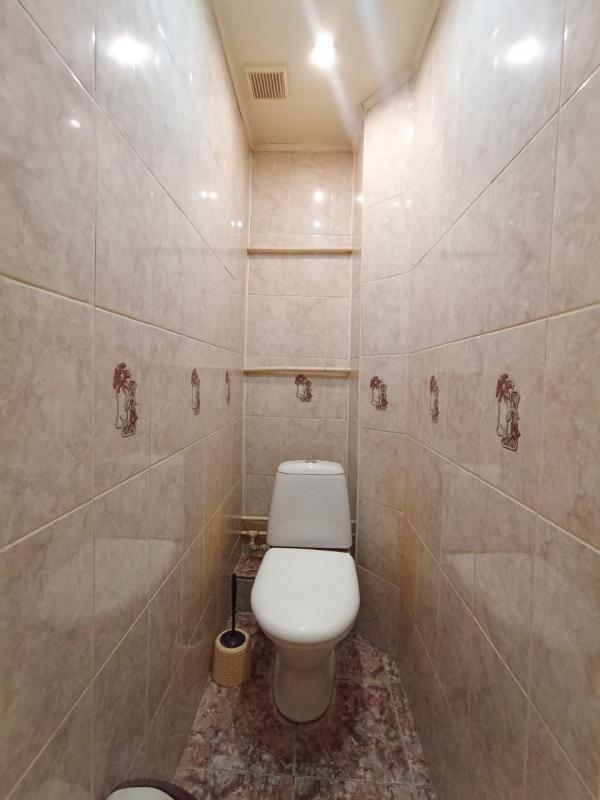 Продается 2-комнатная квартира по адресу:  г. - Новотроицк