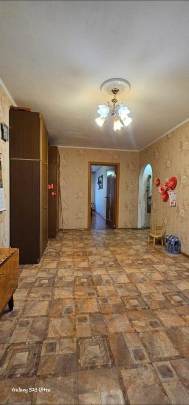 Станьте обладателем этой светлой и уютной
2-х комнатной квартиры, планировка "трамвайчик" - Новотроицк