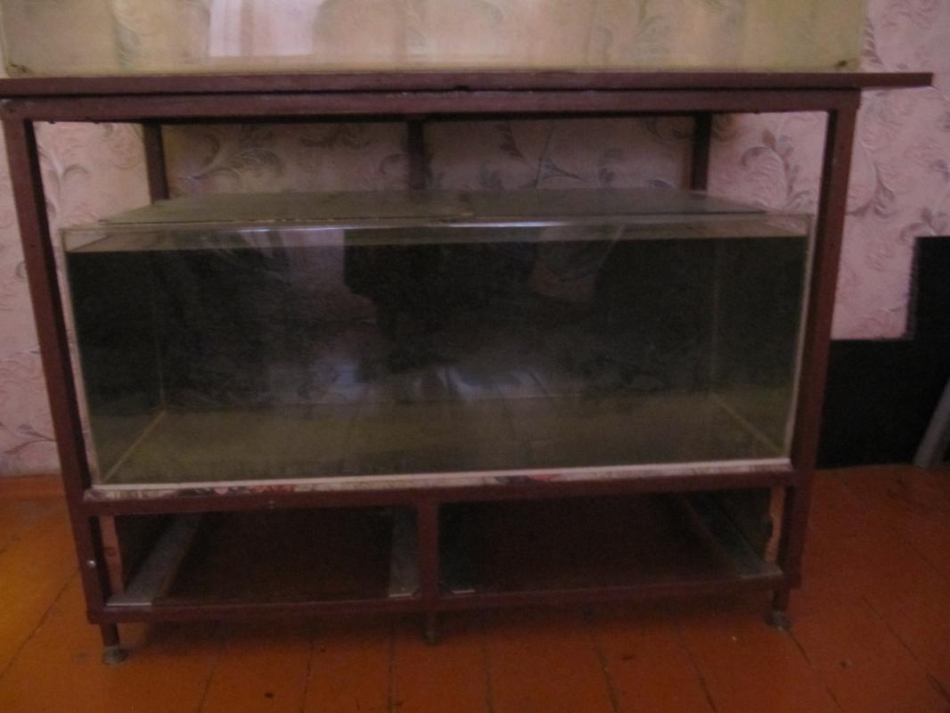 Продам 2 аквариума из оргстекла вместе со стойкой. - Новотроицк