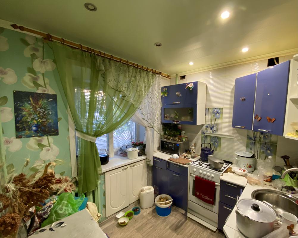 Продается очень тёплая 1-к квартира, по адресу ул. - Новотроицк