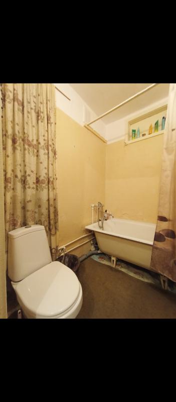 Продается 2-комнатная квартира по адресу:  г. - Новотроицк