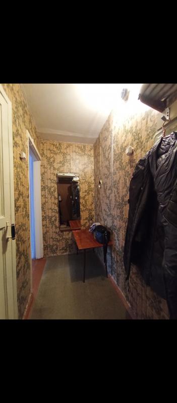 Продается 2-комнатная квартира по адресу:  г. - Новотроицк