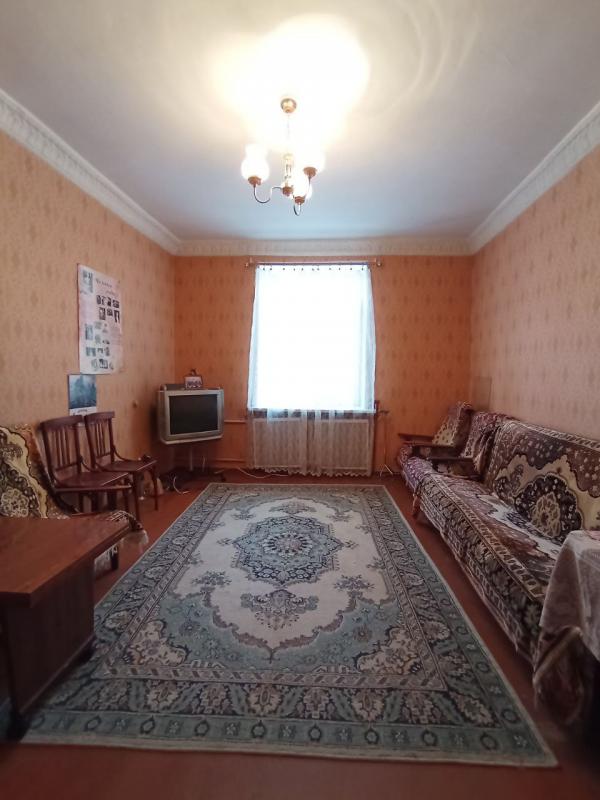 Успейте купить большую  3-комнатную квартиру по адресу:  г. - Новотроицк