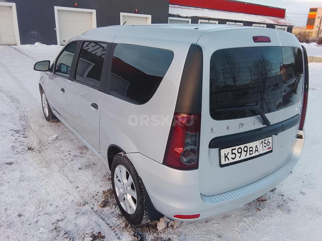 Продам надёжный и вместительный автомобиль для большой и дружной семьи. - Орск