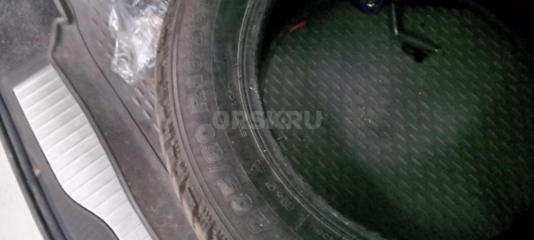 Продам 2 баллона 205 60 16. - Орск