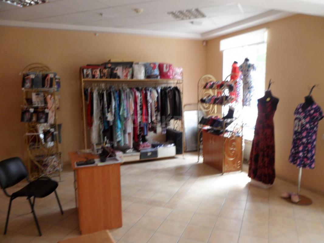 Продается нежилое помещение в самом центре города. - Орск