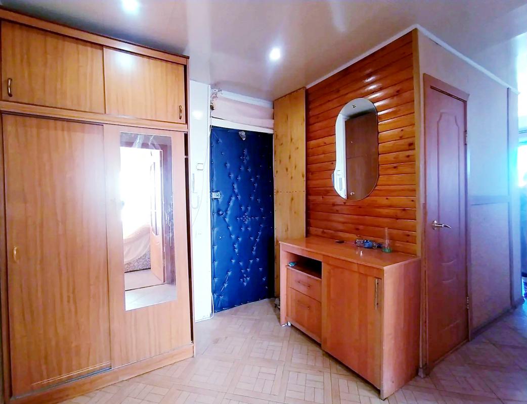 ПРОДАËТСЯ 3-Х КОМНАТНАЯ КВАРТИРА (СОРОКОПЯТКА), НА 4 ЭТАЖЕ, 5-ТИ ЭТАЖНОГО ДОМА
ОСТАНОВКА - НОВОТРОИЦ - Новотроицк