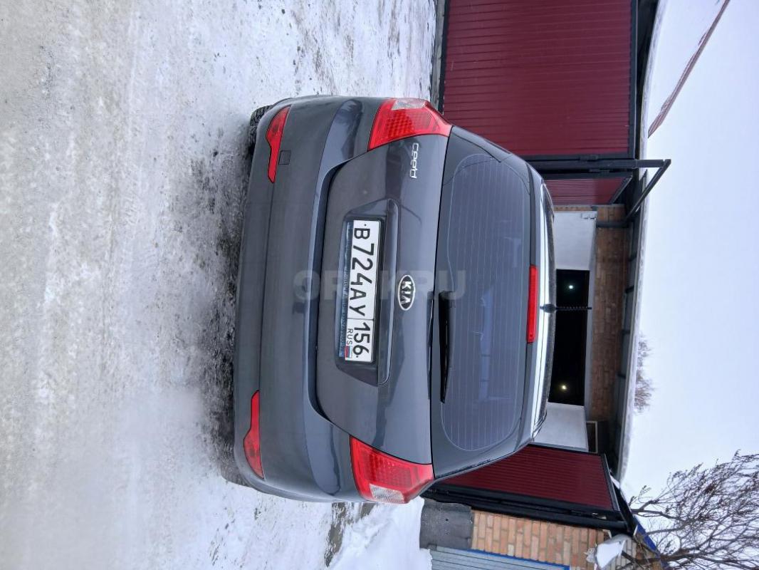 Продам киа сеед в хорошем состоянии летняя резина на литье - Орск