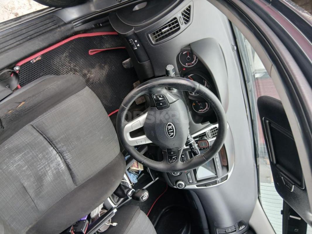 Продам киа сеед в хорошем состоянии летняя резина на литье - Орск