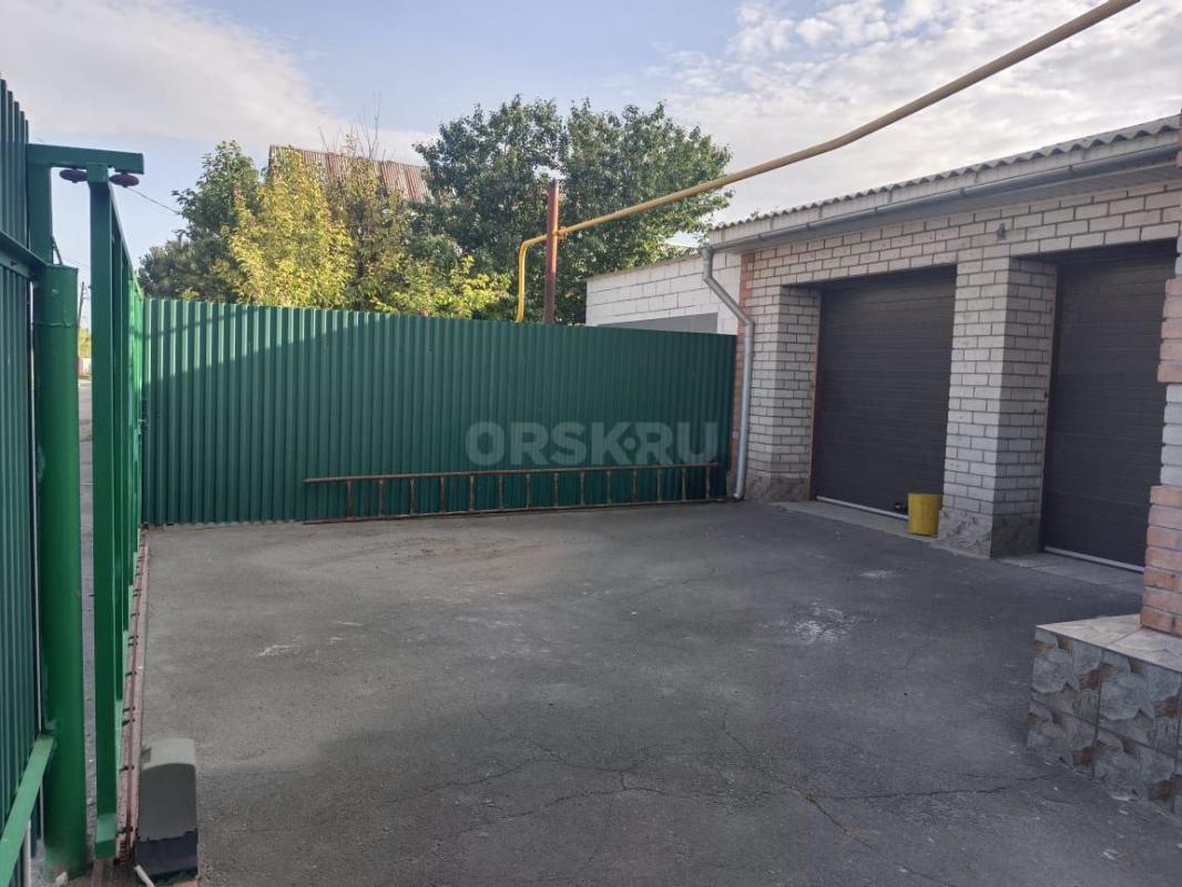 Продаётся уютный и просторный 2-х этажный жилой дом 213,4 кв. - Орск