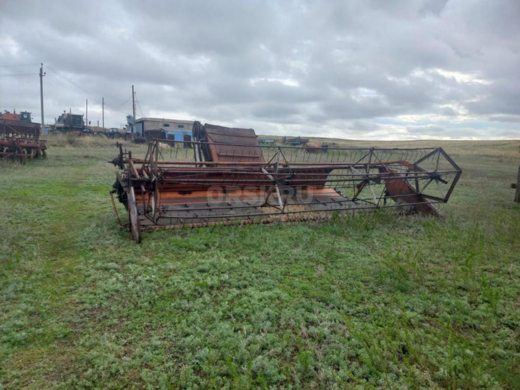 В связи со сменой деятельности продается пресс подборщик сипма, комбайны «НИВА», сеялки «Омички», жа - Гай