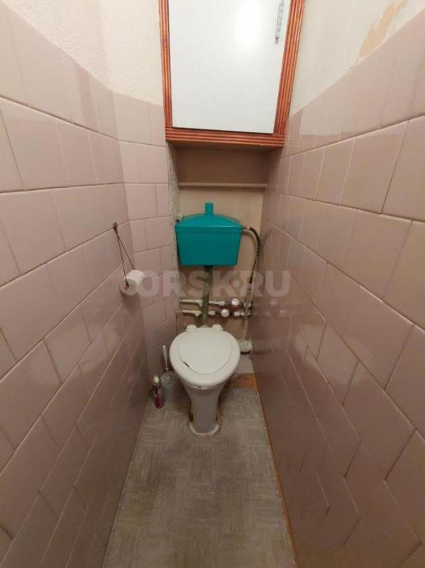 Продаётся просторная 4-комнатная квартира общей площадью 60.9 кв. - Орск