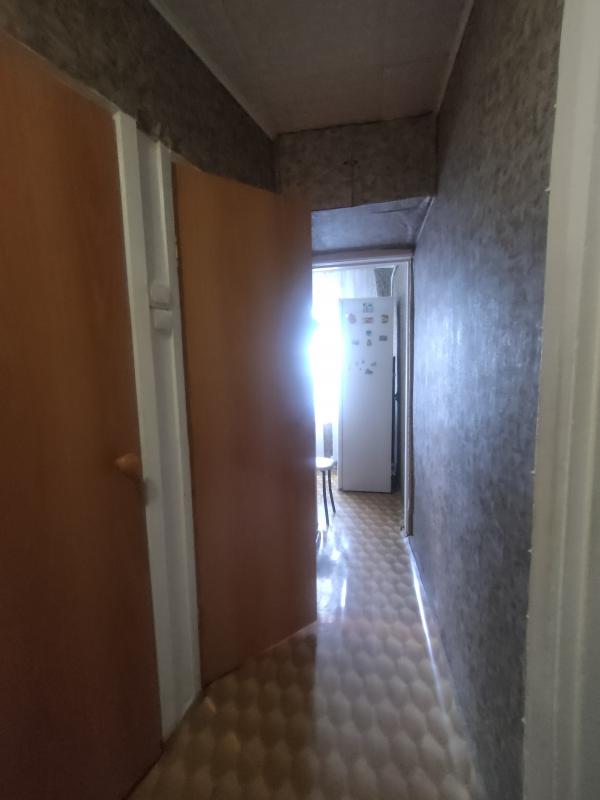 Продаётся уютная двухкомнатная квартира площадью 43.8 квадратных метров на пятом этаже пятиэтажного - Новотроицк