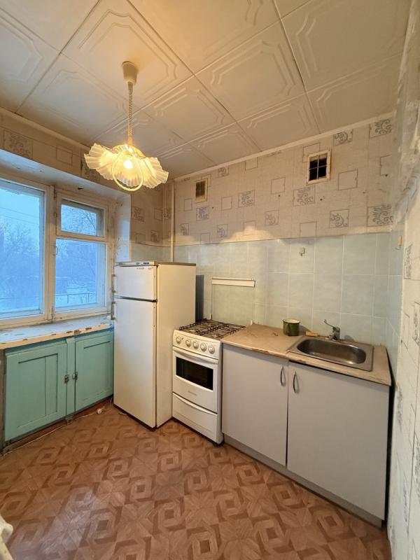 На продаже 1 комн квартира по адресу: г. - Новотроицк