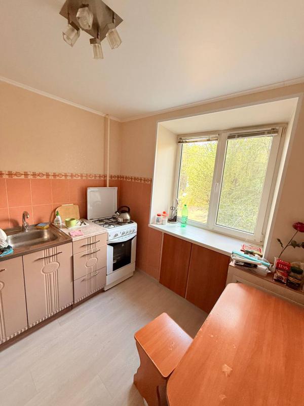 На продаже отличный вариант 3-х комн. - Новотроицк