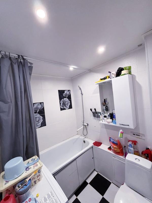 ПРОДАЕТСЯ ХОРОШАЯ УЛУЧШЕННОЙ ПЛАНИРОВКИ 2Х-КОМНАТНАЯ КВАРТИРА В САМОМ ЛУЧШЕМ РАЙОНЕ ГОРОДА в панельн - Новотроицк