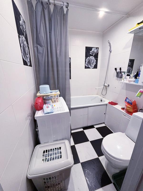 ПРОДАЕТСЯ ХОРОШАЯ УЛУЧШЕННОЙ ПЛАНИРОВКИ 2Х-КОМНАТНАЯ КВАРТИРА В САМОМ ЛУЧШЕМ РАЙОНЕ ГОРОДА в панельн - Новотроицк