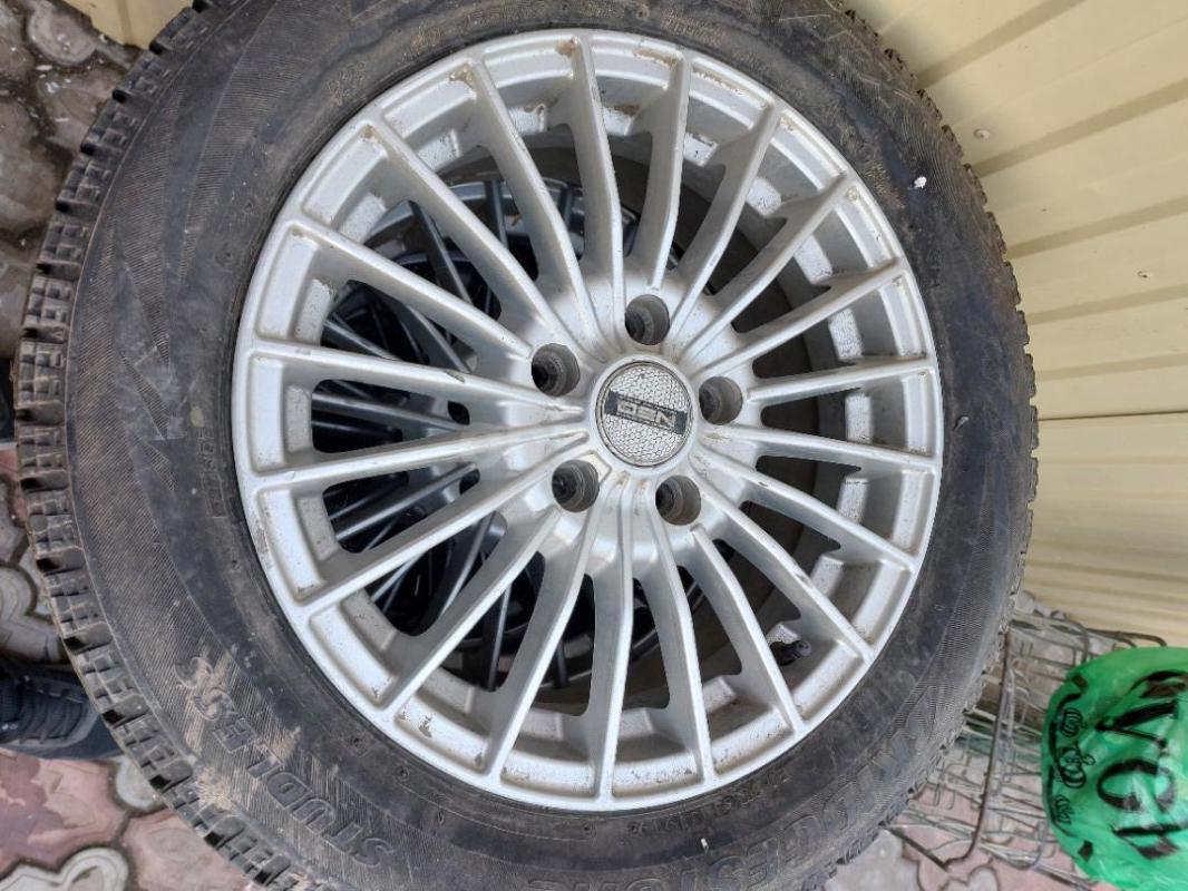 Липучка Bridgestone 205/55/R16 на литых дисках разболтовка 5х114,3 ЕТ 55, DIA 67,1. - Орск