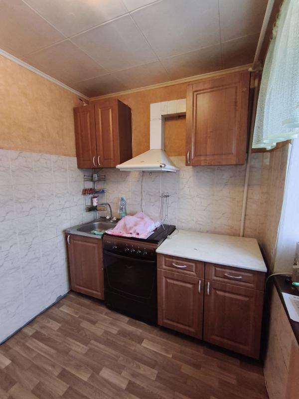 Продается 3-комнатная квартира по адресу: г. - Новотроицк