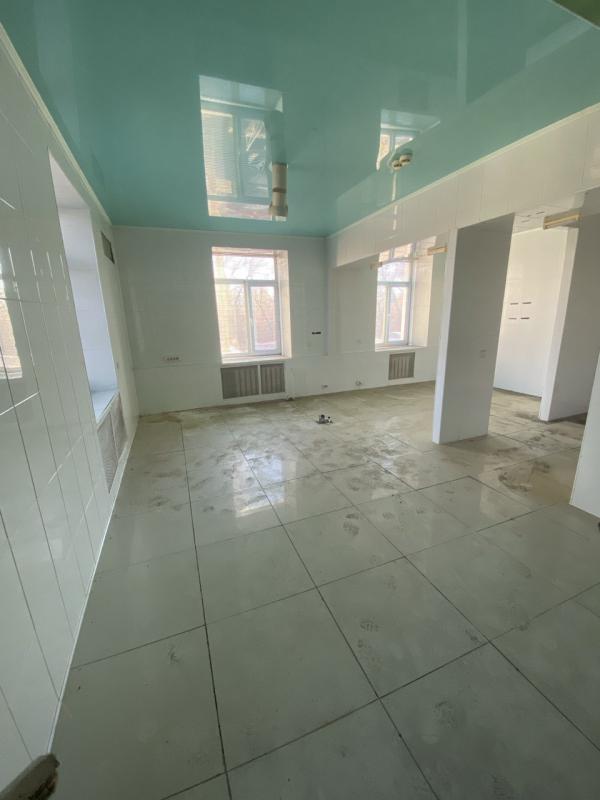 Продается коммерческое помещение на 1ом этаже по адресу: г. - Новотроицк