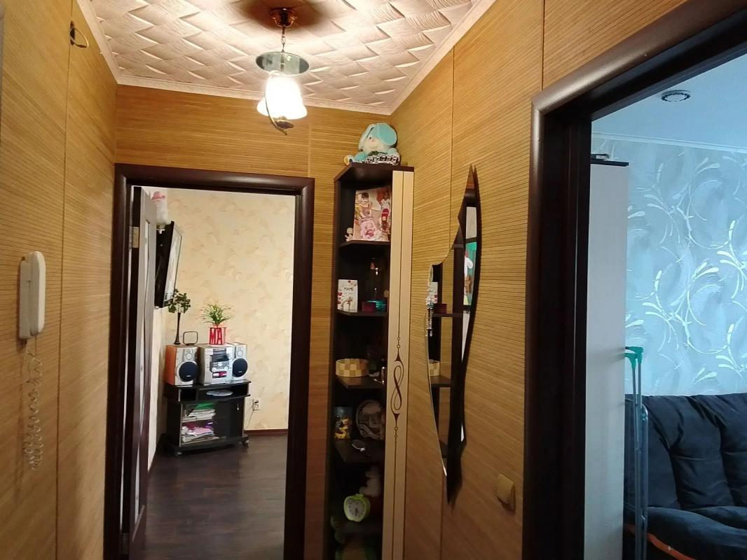 Продаётся хорошая квартира, в отличном состоянии, от собственника, торг - Новотроицк