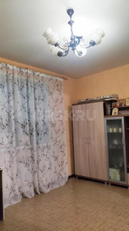 Продается просторная трехкомнатная квартира  в центре города по адресу ул. - Орск