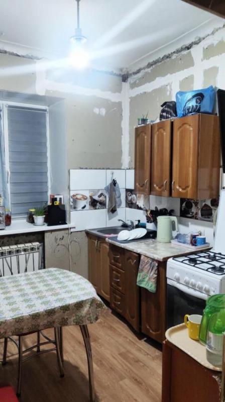 Продается просторная трехкомнатная квартира  в центре города по адресу ул. - Орск