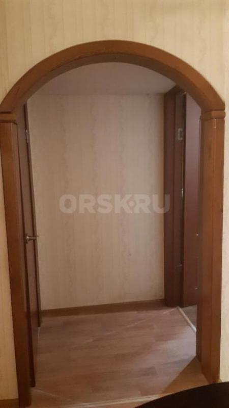 Продам в центре города трехкомнатную квартиру площадью 58,20 квадратных метра. - Орск