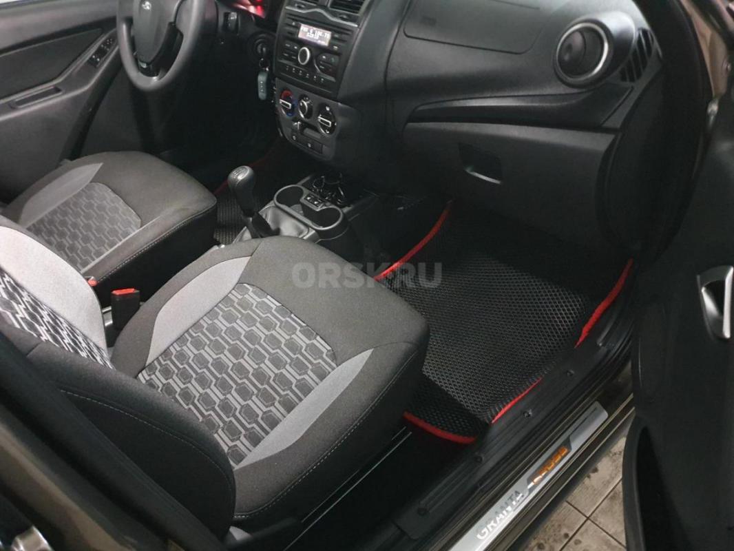 Продам  Гранту Кросс в красивом цвете! - Орск