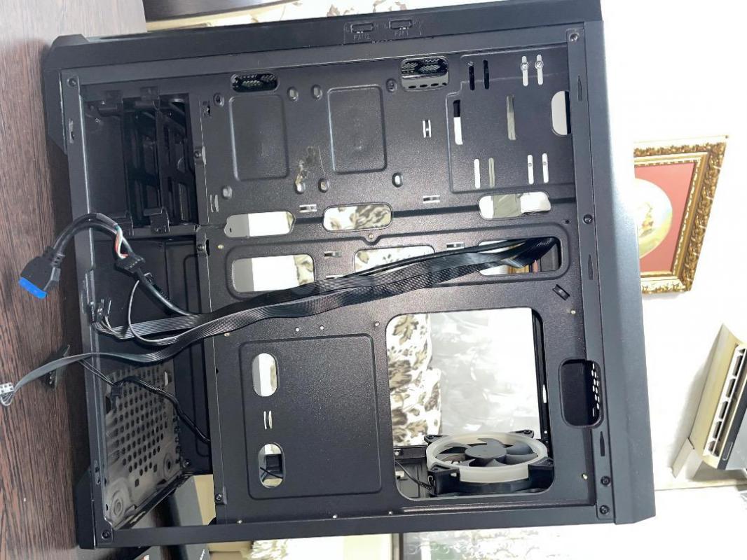 Продам корпус в хорошем состоянии без дефектов, в комплекте одна вертушка на выдув и рабочий привод - Орск