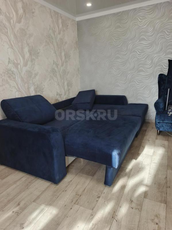 Продам диван б/у угловой. - Орск