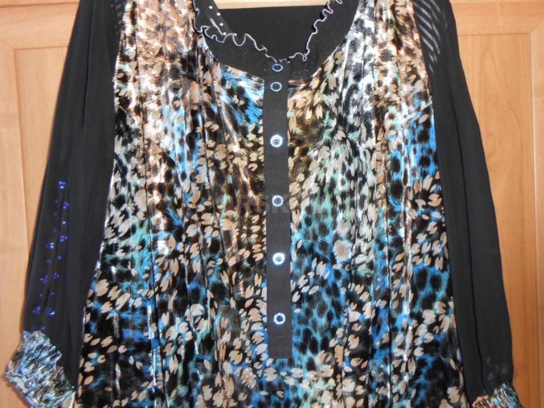 туника блузки 60 размера по 500 руб  костюм 58 новый -  юбка прямая - Орск